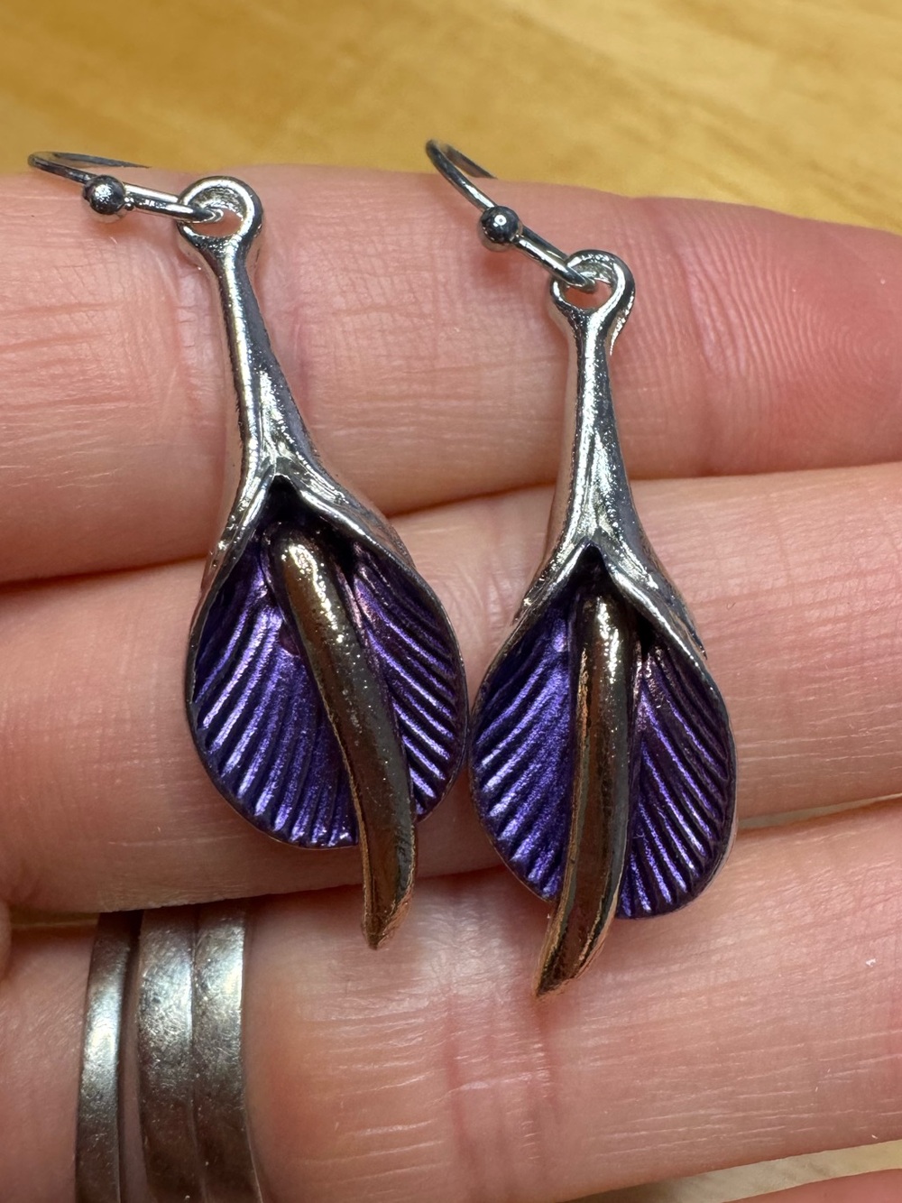 NWT Silver-Tone Purple Leaf Drop Earrings